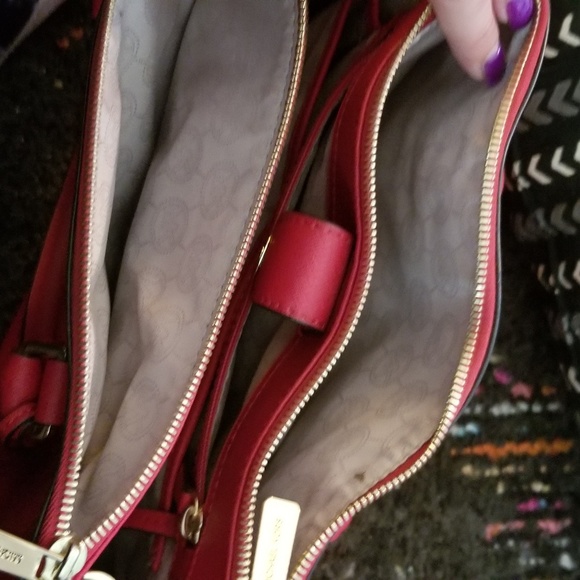 Michael Kors Red Satchel w/ long strap - Picture 4 of 4
